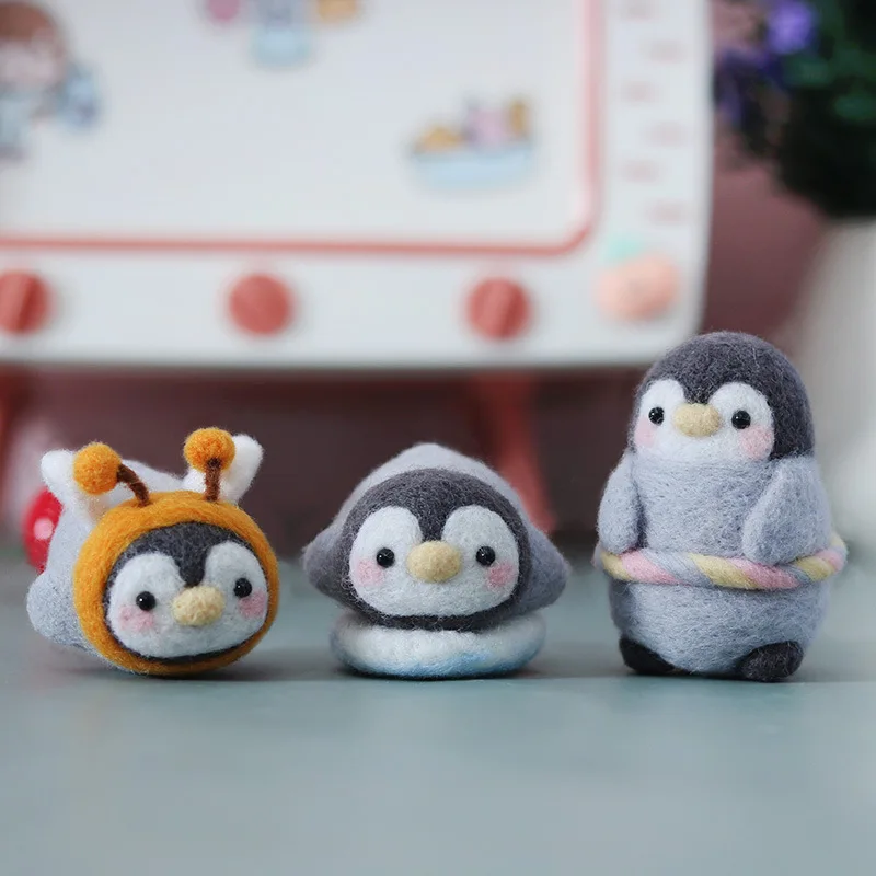 Non-finished Products Poke Wool Felt Handmade DIY Plush Doll Cartoon Cute Bee Little Penguin Material Kit Beginner Plush Toys