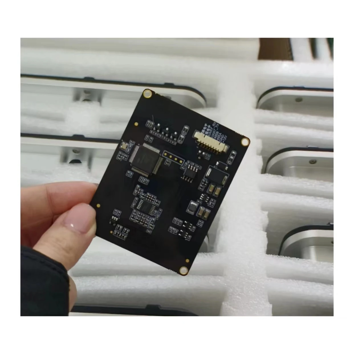 24G Speed Radar Module TR20 Traffic Vehicle Speed Feedback Monitoring Sensor RS485 Serial Communication