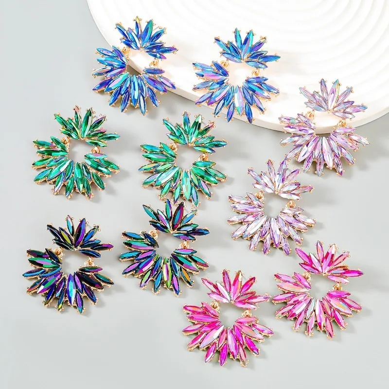 Pendientes de flores con gotas de agua ultra brillantes, pendientes colgantes de cristal iridiscente con diseño de rayos de sol, joyería llamativa para fiestas, regalo para mujeres