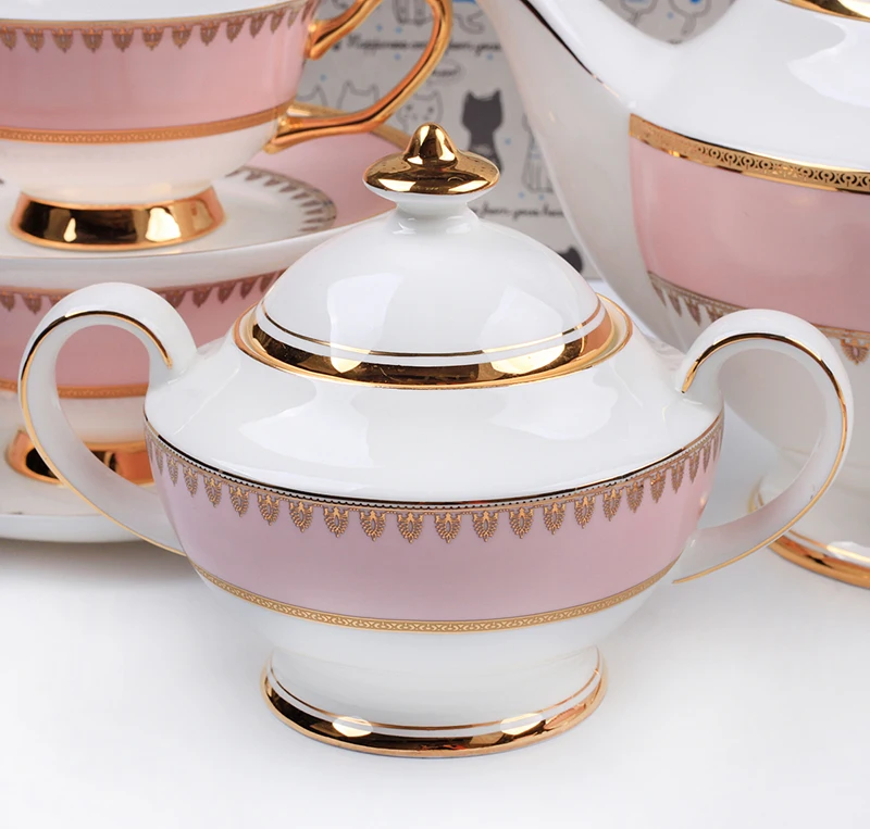 15 pcs Pink Coffee Cup Saucer Set Euro Bone China Luxury Ceramic Tea Cups English Gold Delicate Plate Black Tea Drinkware