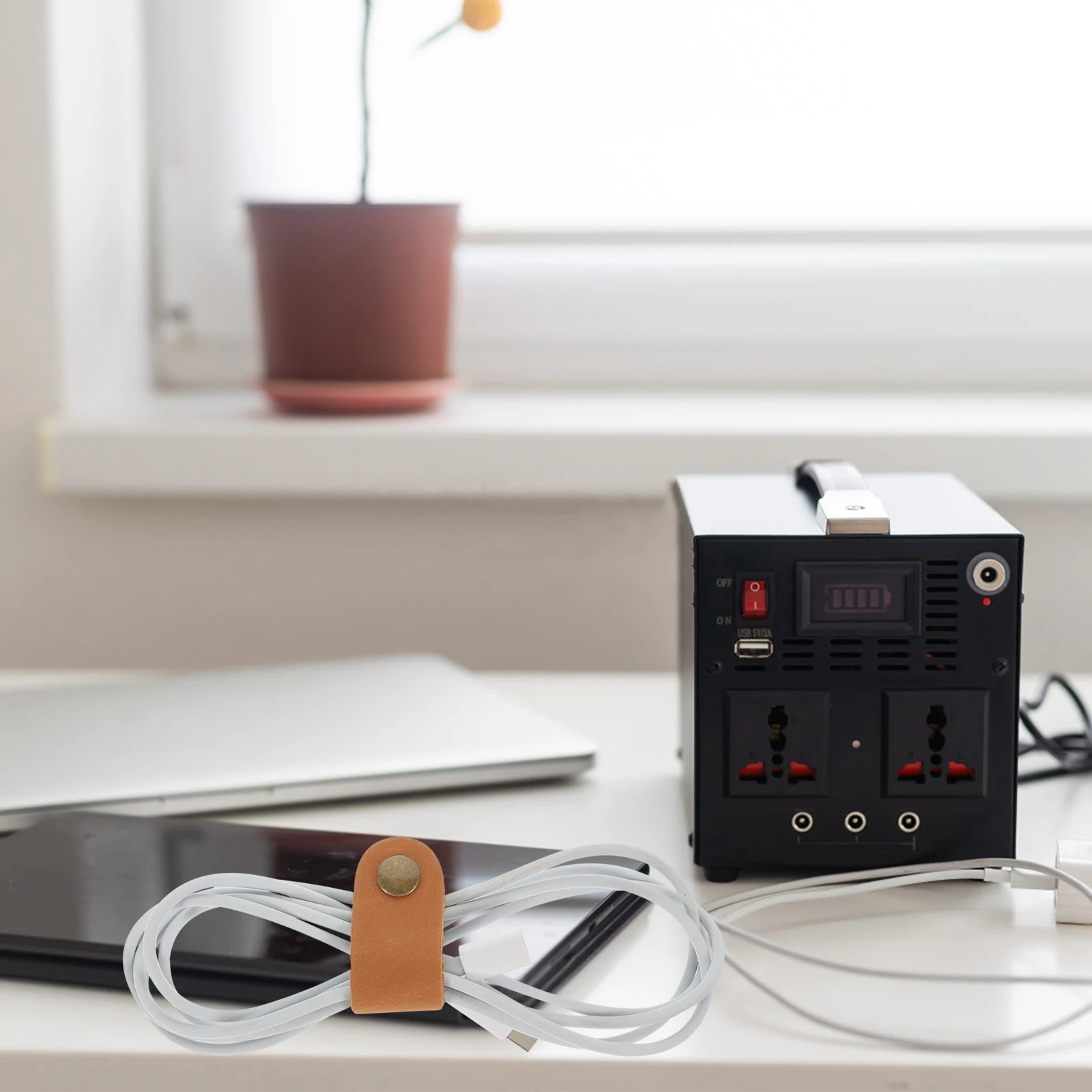 

Wire Finishing Fixture Cord Organiser for Kitchen Appliances Storage Organizer Desk Cable Holder