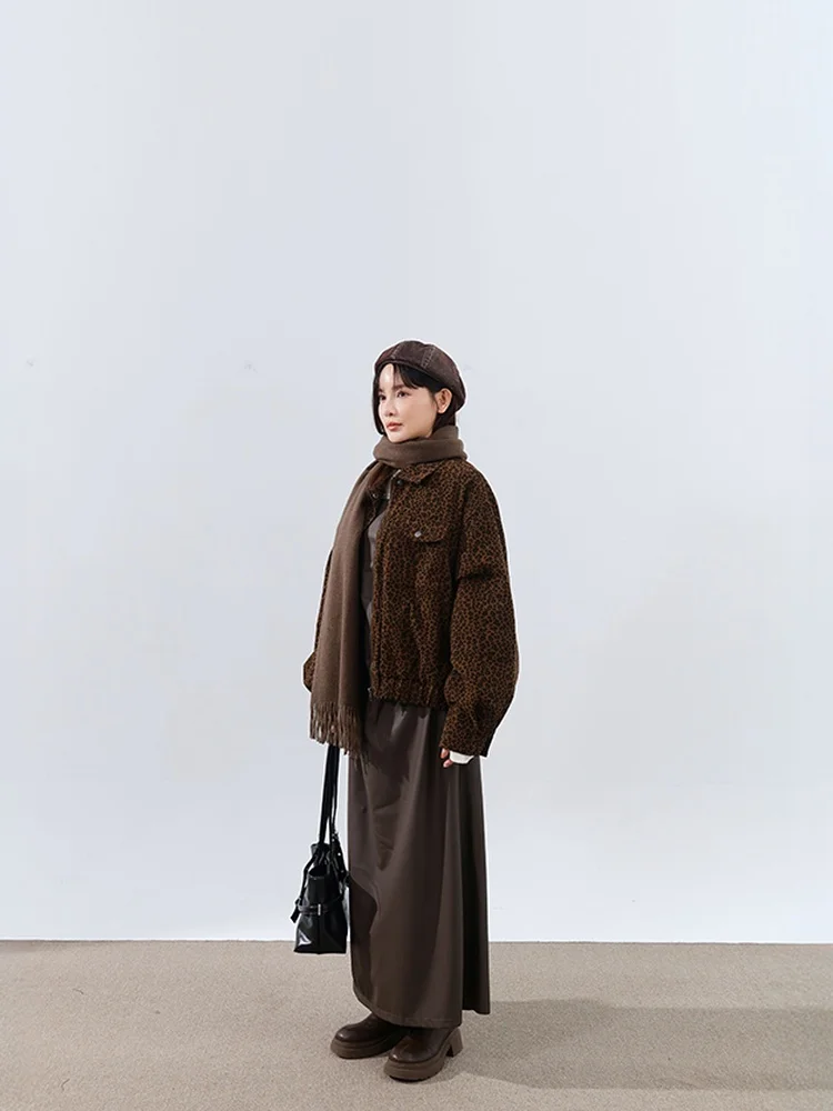 

Новинка осенне-зимнего сезона: женское пальто Queenop, длинное, свободного кроя, из высококачественного хлопка, с леопардовым принтом.