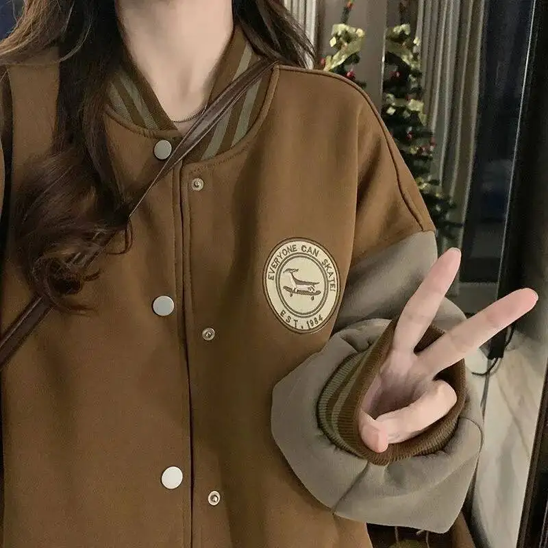 Veste de Baseball de Style paresseux pour femmes, veste ample rétro en peluche et épaisse à la mode, automne et hiver