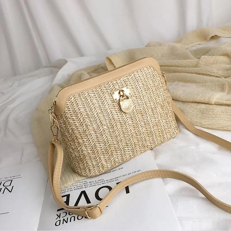 Casual Chains Straw Bucket Bags 2024 Women Summer Messenger Bag Rattan Bags Beach Lady Travel Purses and Handbags Shoulder Bag