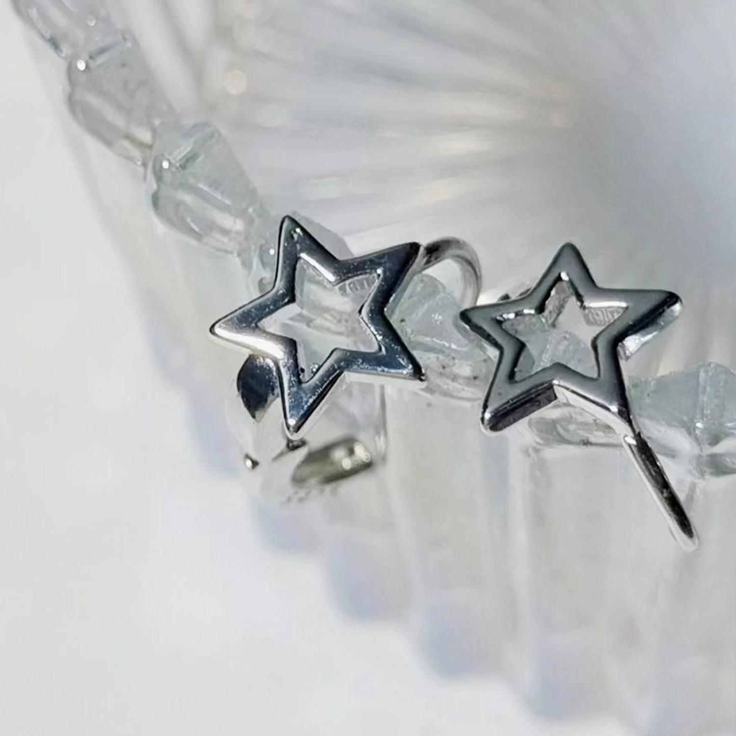 Silver Color Metal Earring Hollow Star Hoop Earring Vintage Silver Color Star Hoop Earrings Creative Star Earrings