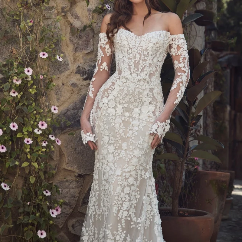 فساتين زفاف مزينة باللون الأبيض العاجي بدون أكتاف على شكل ذيل السمكة ملصق على شكل زهرة ذيل طويل فساتين زفاف مصنوعة حسب الطلب