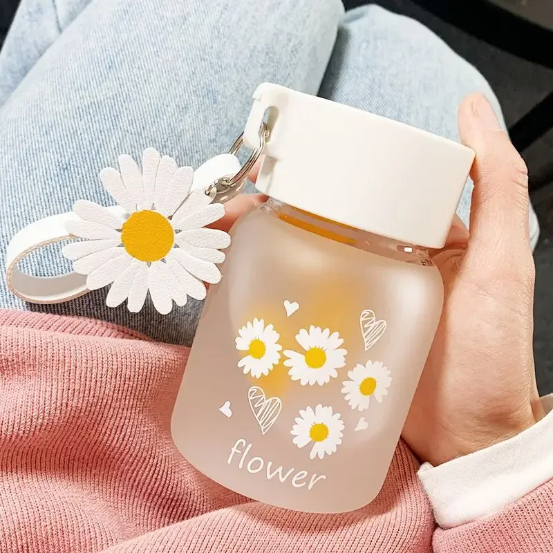 Little Daisy Water Bottles Transparent Plastic Water Cup with Rope Girl Kawaii Drink Bottle Summer Frosted Water Cup Juice Mug