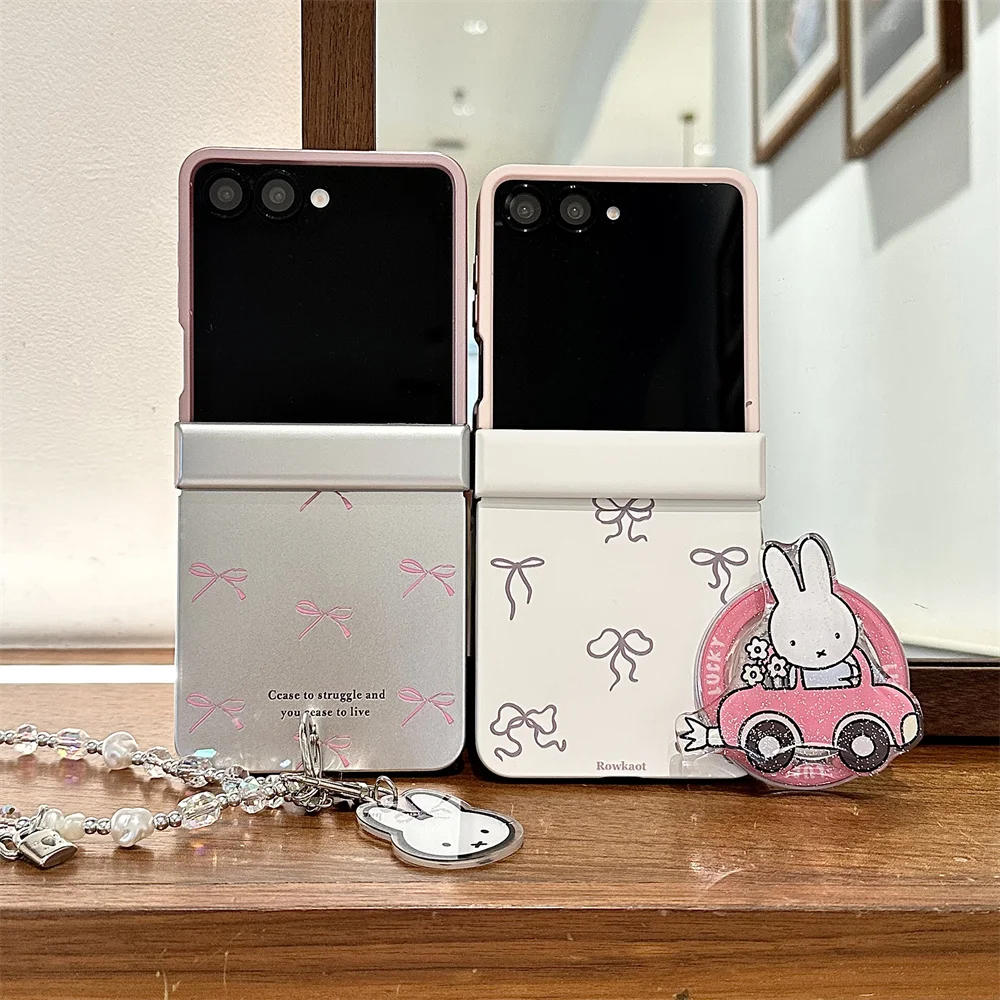 

Korean INS Cute Bow Magnetic Phone Case for Samsung Galaxy Z Flip6 Flip7 6 5 4 3 Flip5 Cover With Magsafe Miffy Rabbit Stand Cas