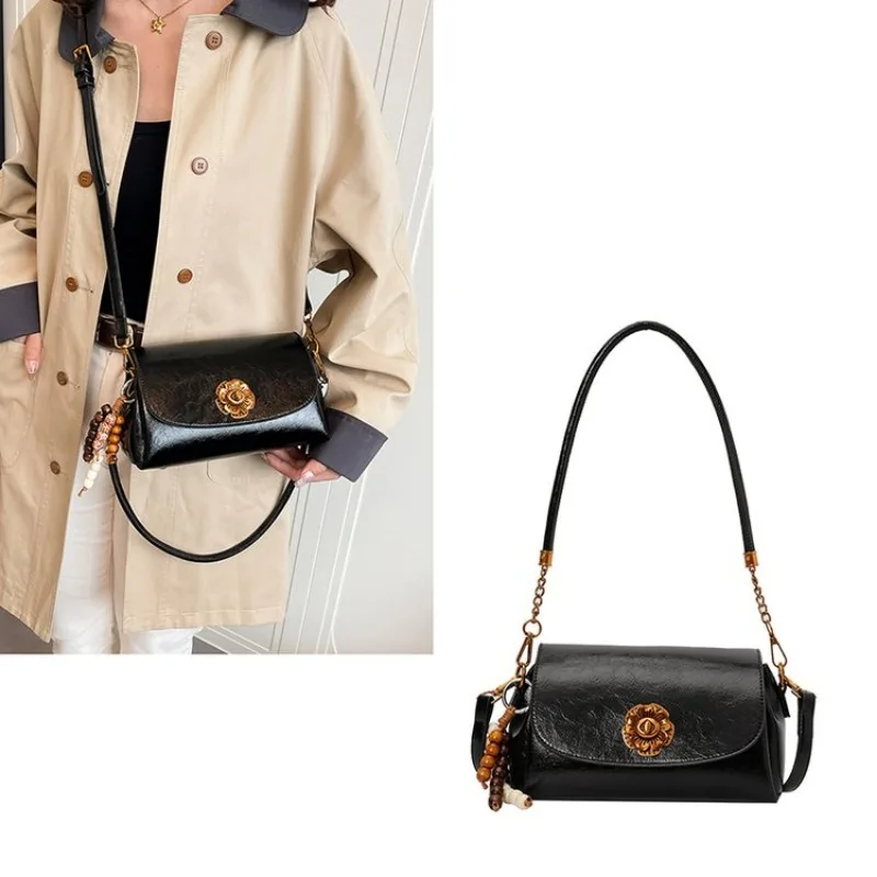 

Anniversary Present For Girlfriend Elegant Handbag To Celebrate Your Love Story And Cherished Memories