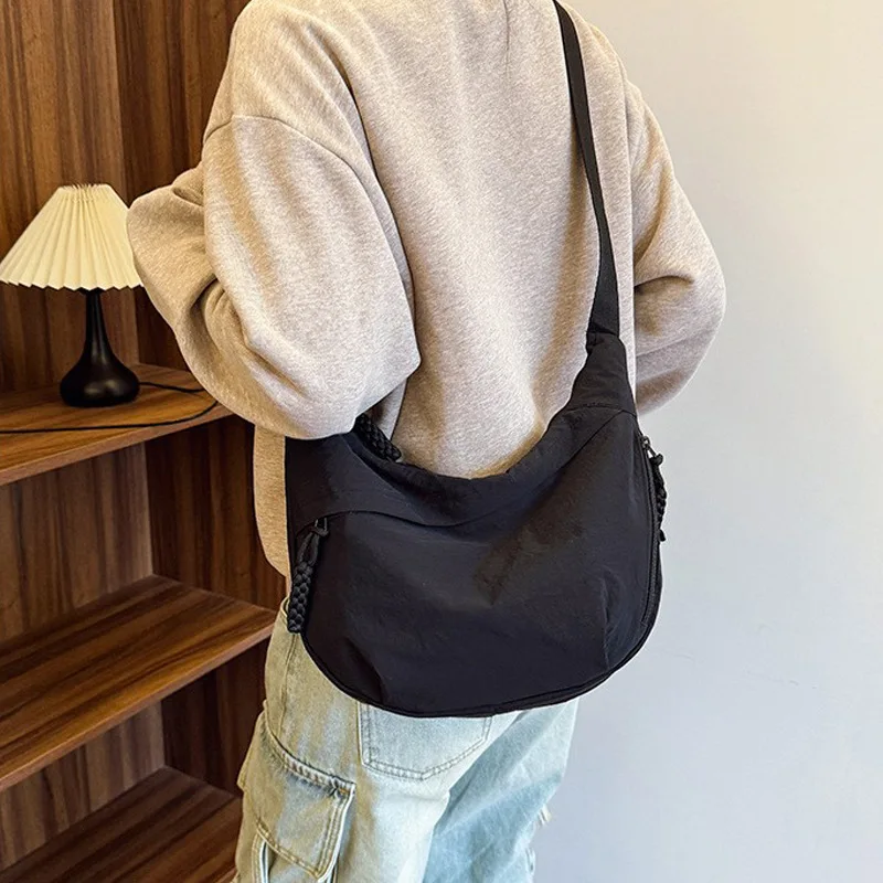 

Casual Nylon Sling Bag for Women Adjustable Strap Large Capacity Crossbody Hobo Bag