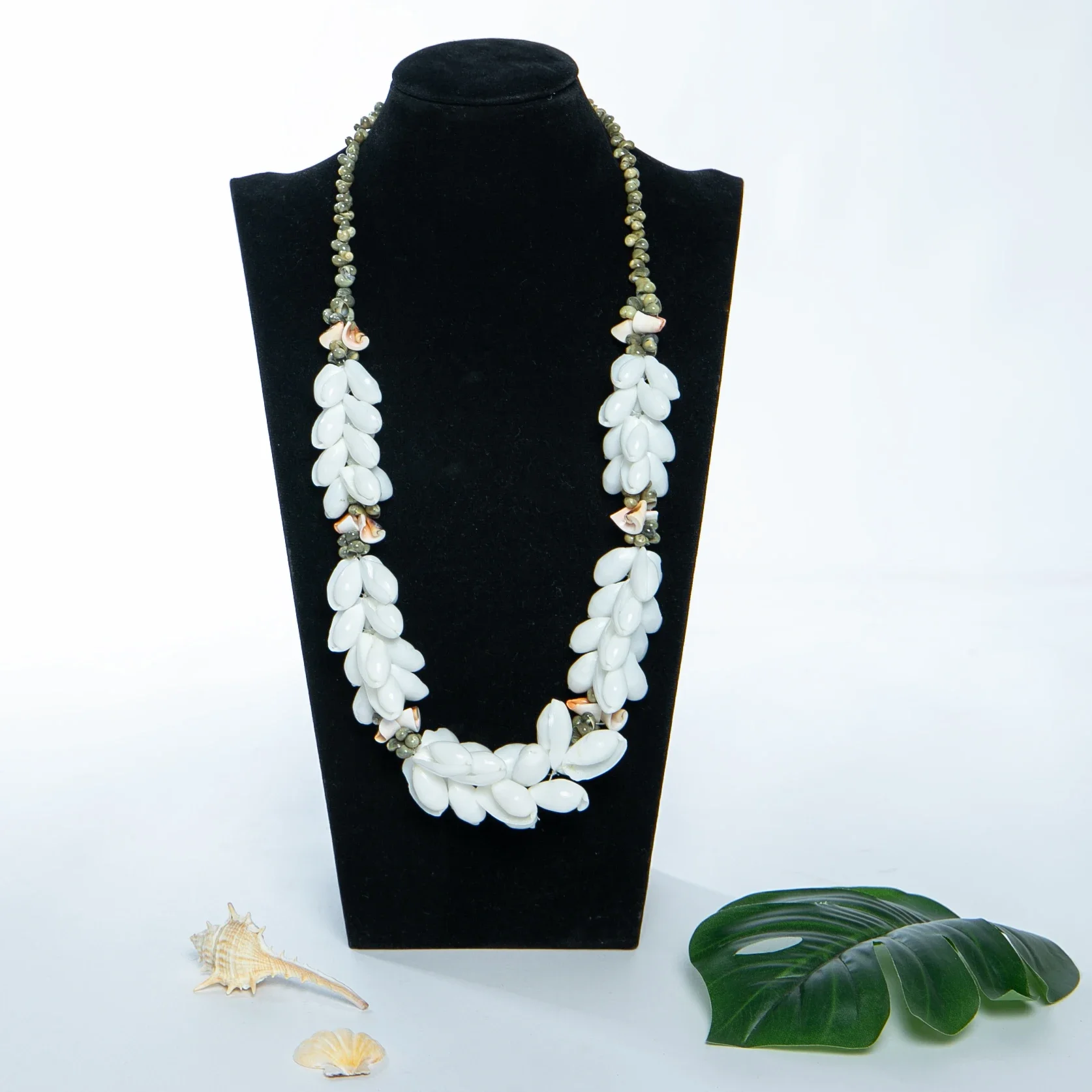 2025 New  Vintage Tuberose Shell Lei Natural Island Style Woman Fashion Jewelry Set Graduation Wedding Birthday Luau Party