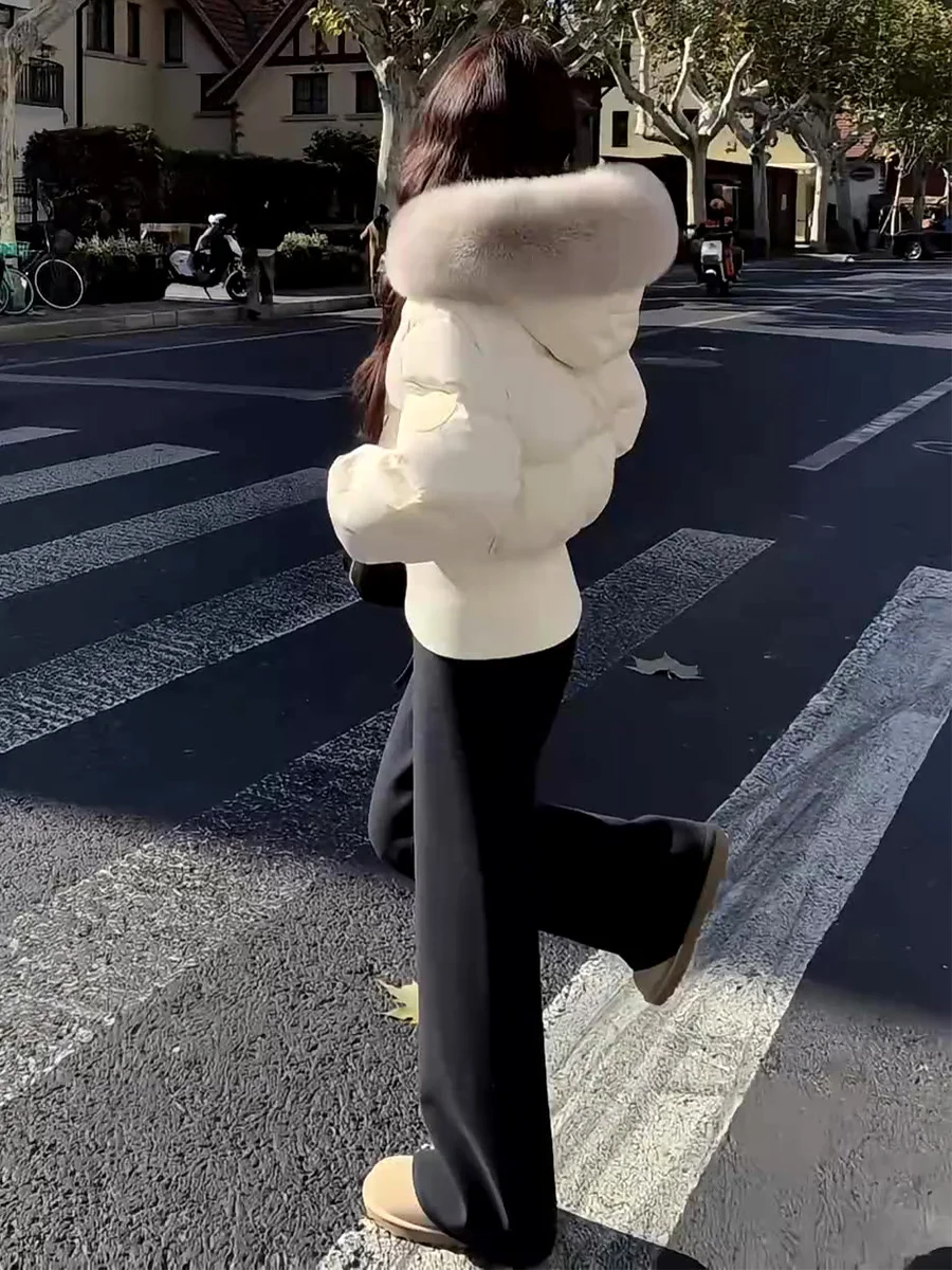 

Женская короткая пуховая куртка с меховым воротником и капюшоном, утепленная, теплая, белая, на пуху, зимнее пальто, повседневное, для отдыха