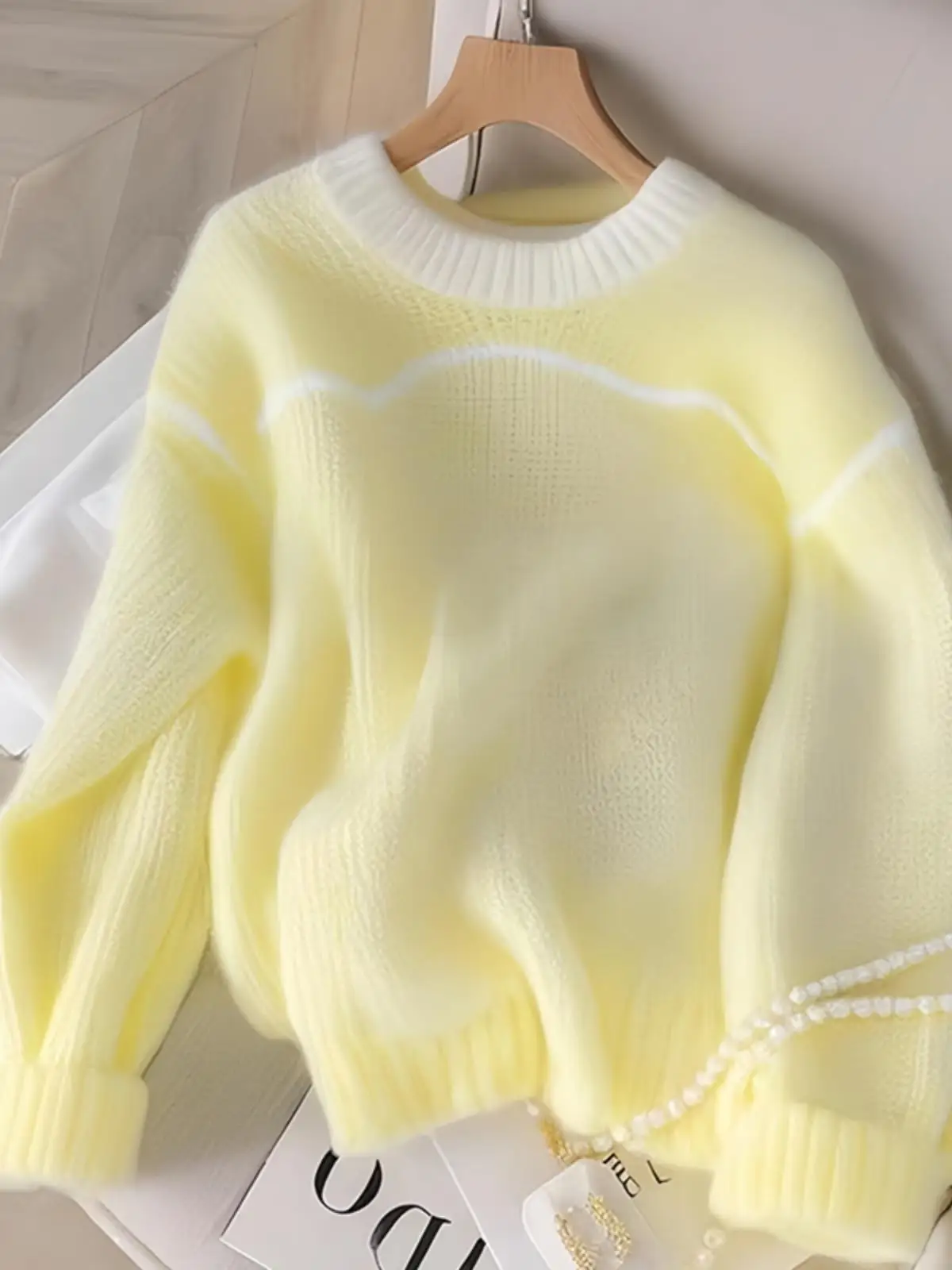 Loose Long Sleeved Knitted Sweater Women's Fashionable Round Neck Color Blocked Soft Warm Top Girls Sweet Yellow Pullover