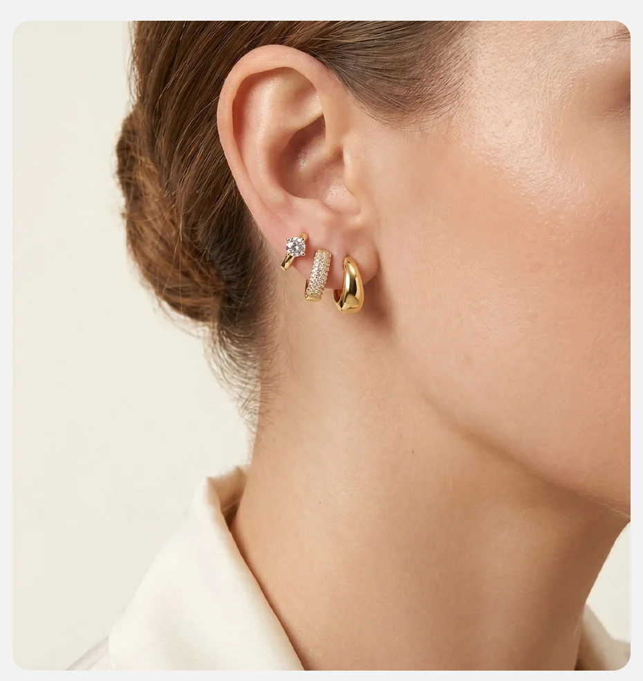 Vnox Elegantes Creolen-Set für Damen, vergoldet, glänzende Zirkon-Ohrstecker, C-förmige Ohrklemme, Statement-Schmuck für trendige Partys – Detail 2