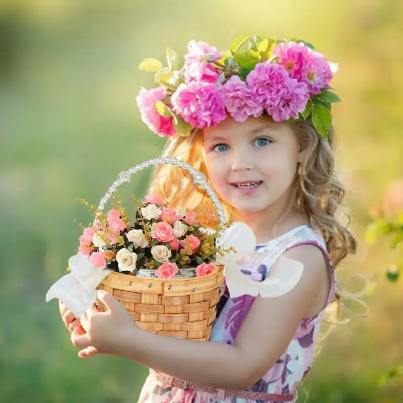 Small Woven Basket Wedding bamboo and wood woven round flower baskets hand-held sprinkled pearl hand-woven bow flower baskets