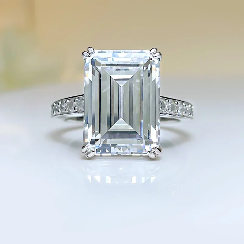 High end new 10 carat simulated diamond ring, emerald cut index finger ring, simple and atmospheric 925 sterling silver