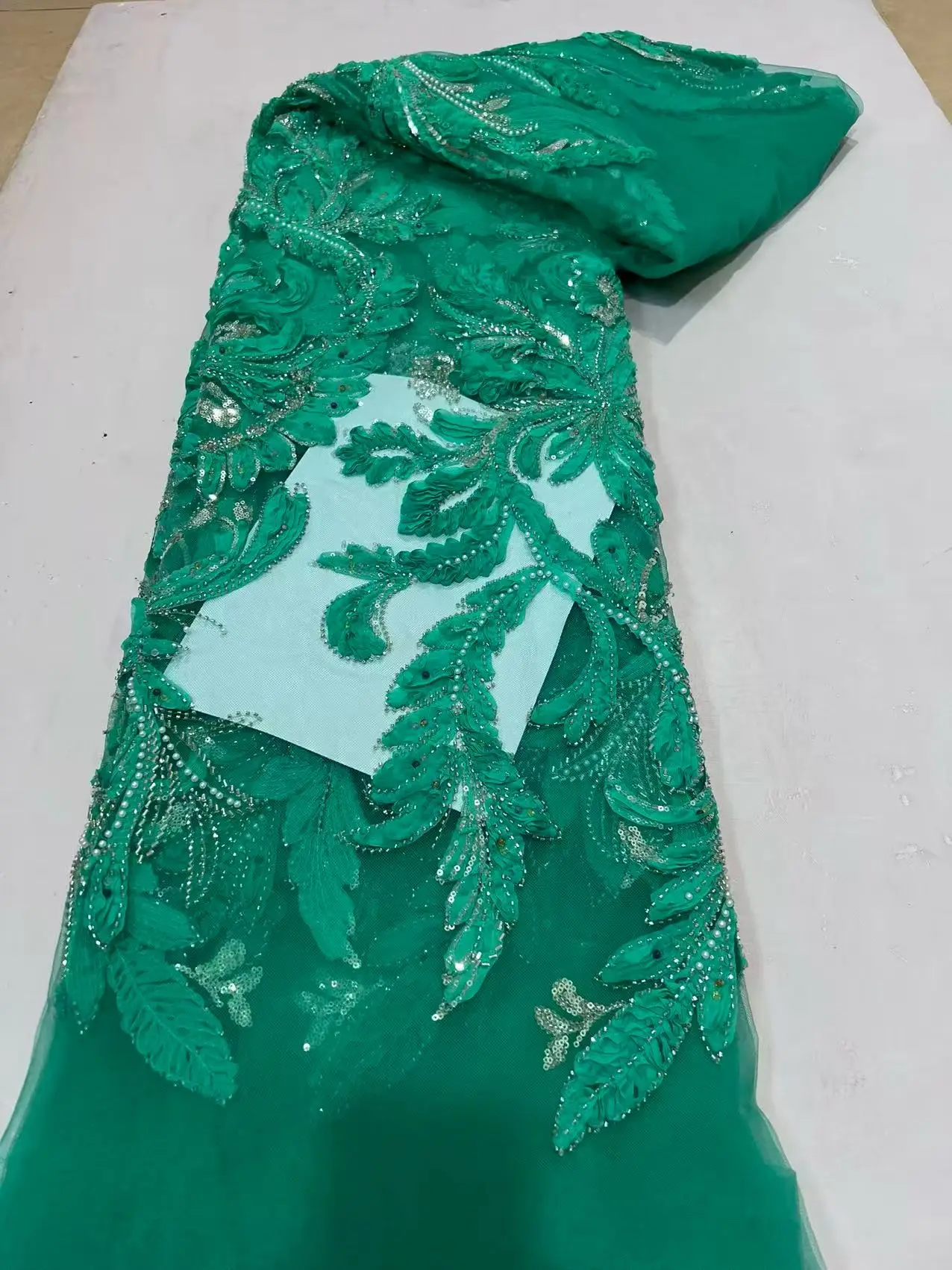 

Nigerian Sequins Tulle Lace Fabric High-Quality Embroidery African Net Cloth for Prom Dresses Beads 5 Yards 2026 DP0526
