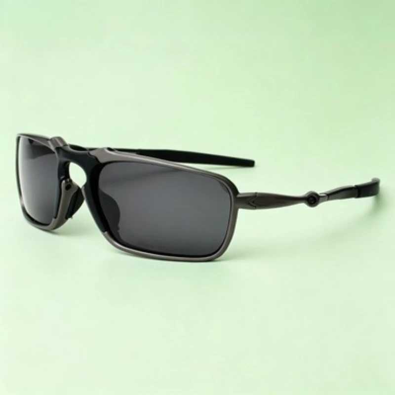 

driving, and everyday use.polarized sunglasses made of zinc alloy, suitable for both men and women for outdoor sports cycling,