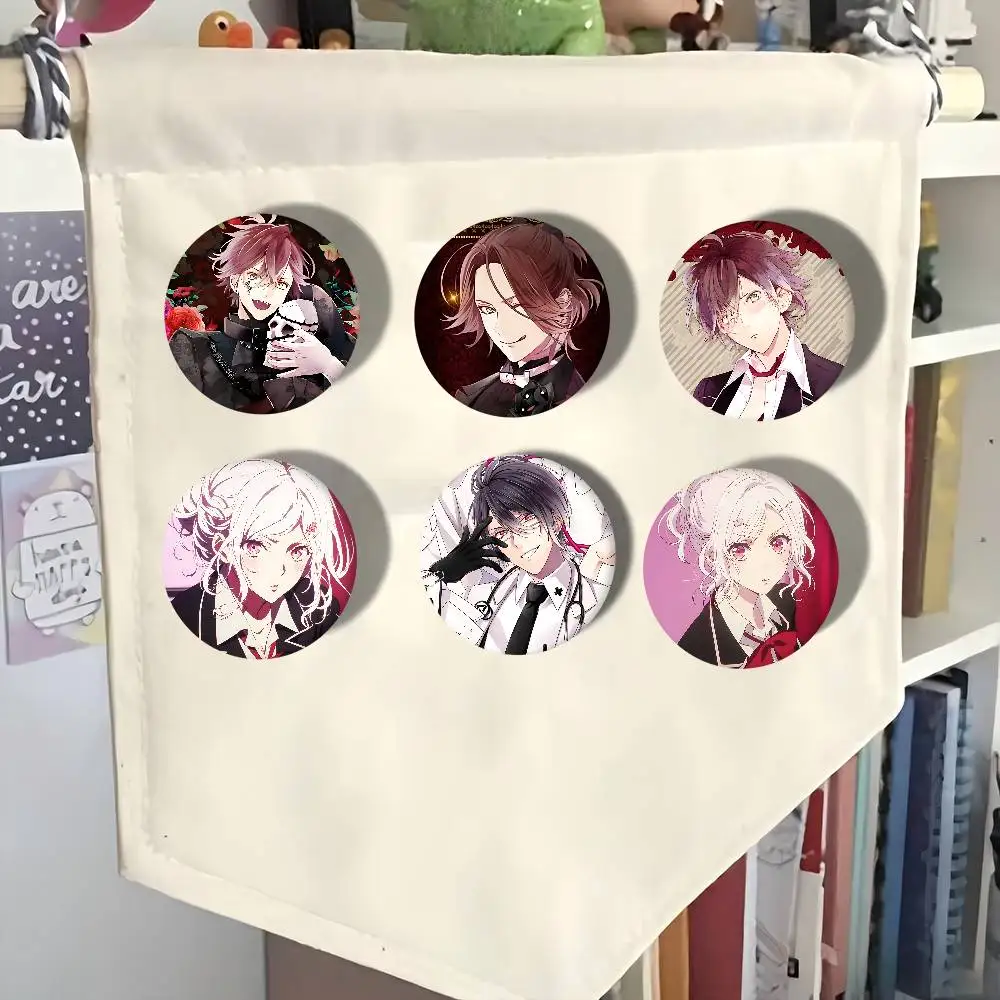 D-Diabolik أنيمي عشاق صفيح دبوس زر مخصص أنيمي دور المدرسة القديمة بروش الكرتون طوق شارة مجوهرات هدية المشجعين