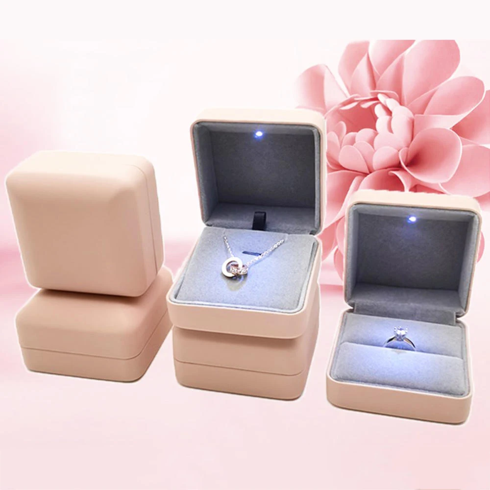 LED Light Jewelry Box Luxury Ring Box for Proposal Engagement Wedding Rubber Paint Square Jewelry Gift Organizer Wholesalers