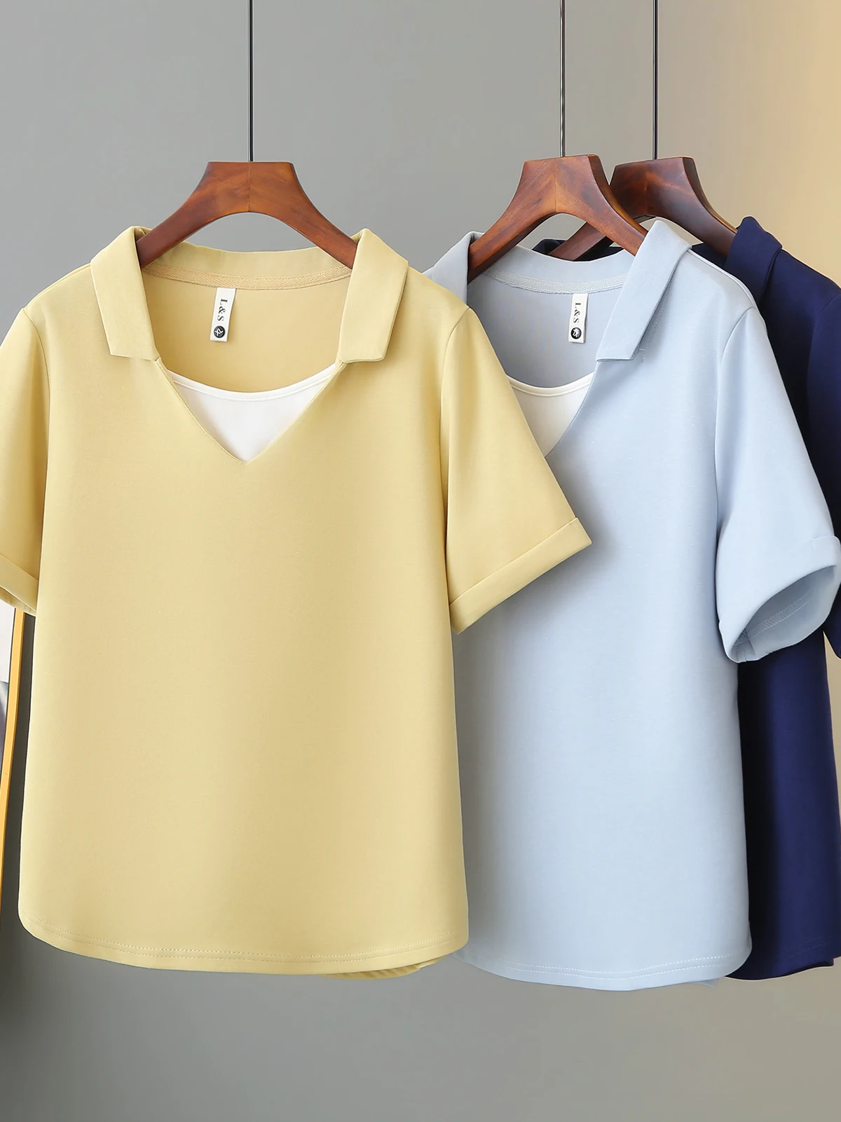 

Summer 2026 Loose Fit Casual Women's T-Shirt Short Sleeve Turn-down Collar Color Block Top Versatile plus Size College Style