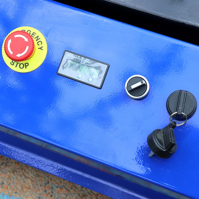 جزازة العشب المخصصة مع طاقة كاملة، وجهاز تحكم عن بعد للمبيعات المباشرة من المصنع