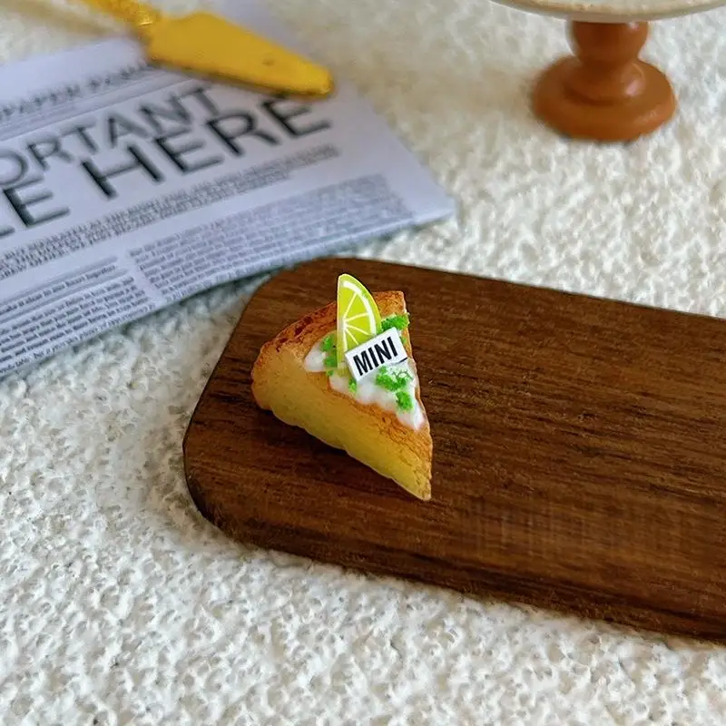 (YY)1Pc 1/12 ドールハウスミニチュアアクセサリーシミュレーションケーキパンデザート食品おもちゃ子供用ドールハウス装飾ランダム