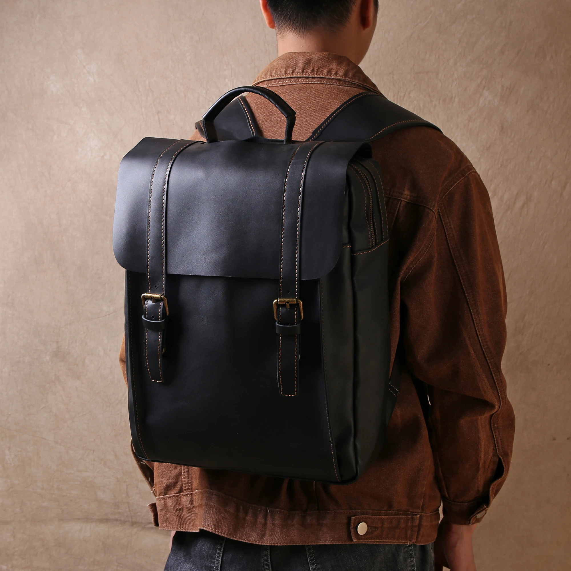 Retro Crazy Horse Leather Backpack Men's Head Layer Cowhide Large Capacity Travel Backpack Leather Computer Backpack