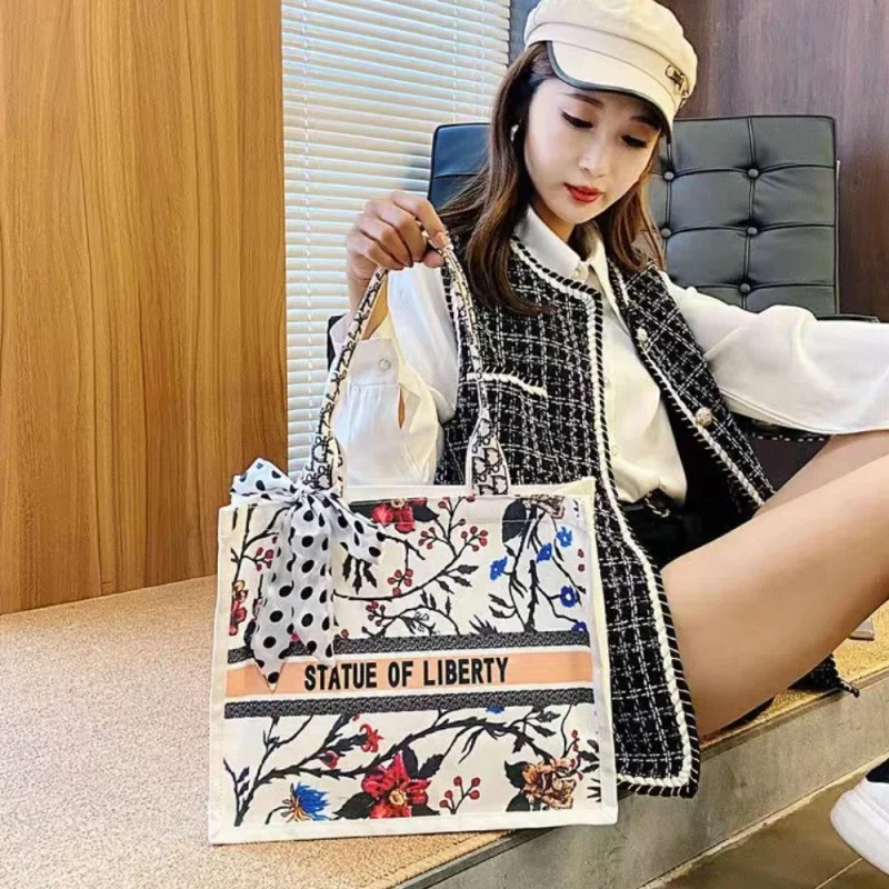 Fashion Print flower Women Designer Tote Shoulder Bag 2022 Trend Large Capacity Shopping Bag Female Canvas Letter Brand Handbags