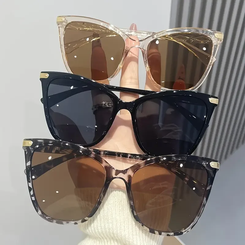 3-teiliges europäisches und amerikanisches beliebtes Cat-Eye-Rahmen-Set, trendiges, einfaches, stilvolles, mehrfarbiges Kombinations-Gesicht zeigt kleines Brillen-Set