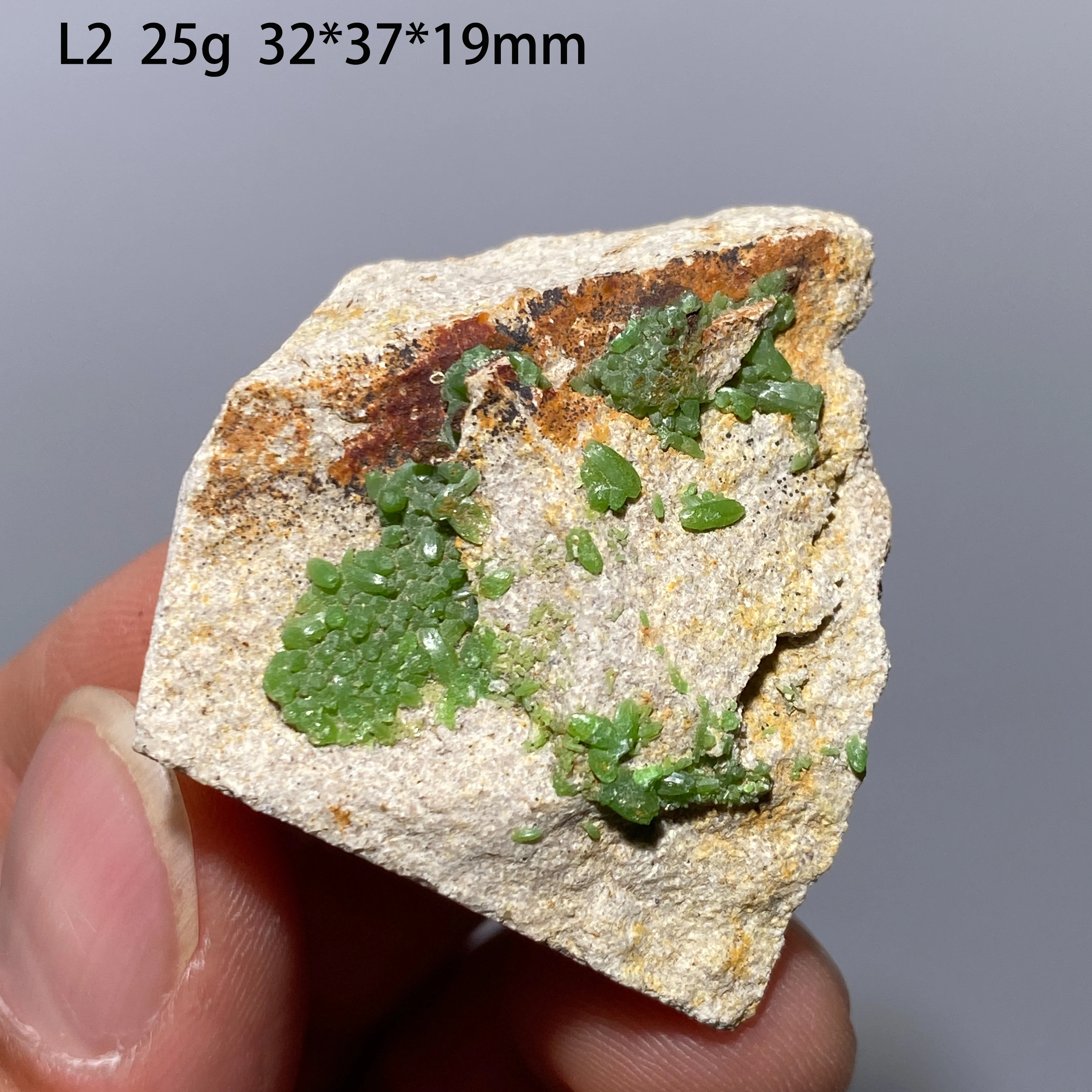 100% Natural Pyromorphite Mineral Specimen Quartz Crystal Rock Healing Stone Home Decoration