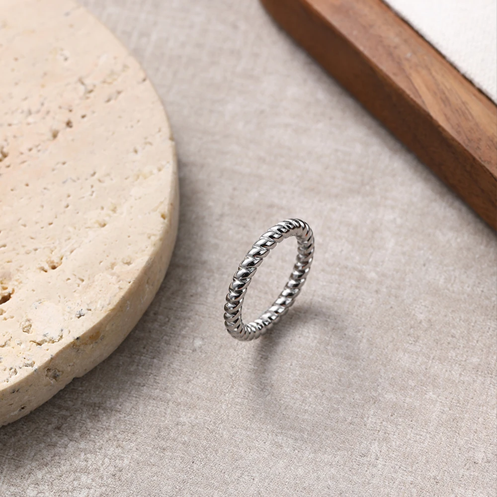 Minimalist 2mm Twist Rings Tarnish Free Stainless Steel 18K Gold Plated Rope Ring Size 49mm 52mm Stackable Jewelry For Girls