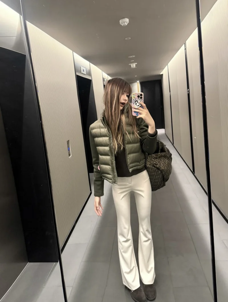 ETJ 2025 Damen Herbst- und Winter-Freizeitjacke, Kurze Sportjacke für Outdoor-Aktivitäten, Leichte, Warme, Gesteppte Jacke mit Kontrastärmeln – Detail 6
