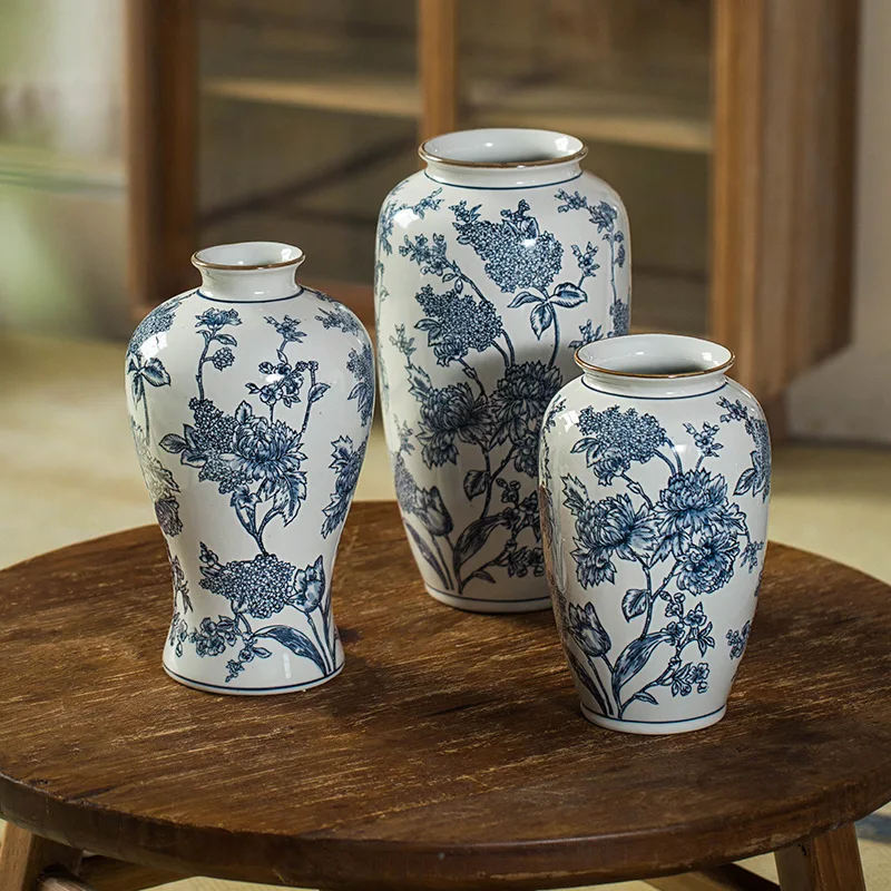 Blue and white porcelain hydrangea ceramic vase Oriental blue and white porcelain new Chinese vase entrance ornament living room