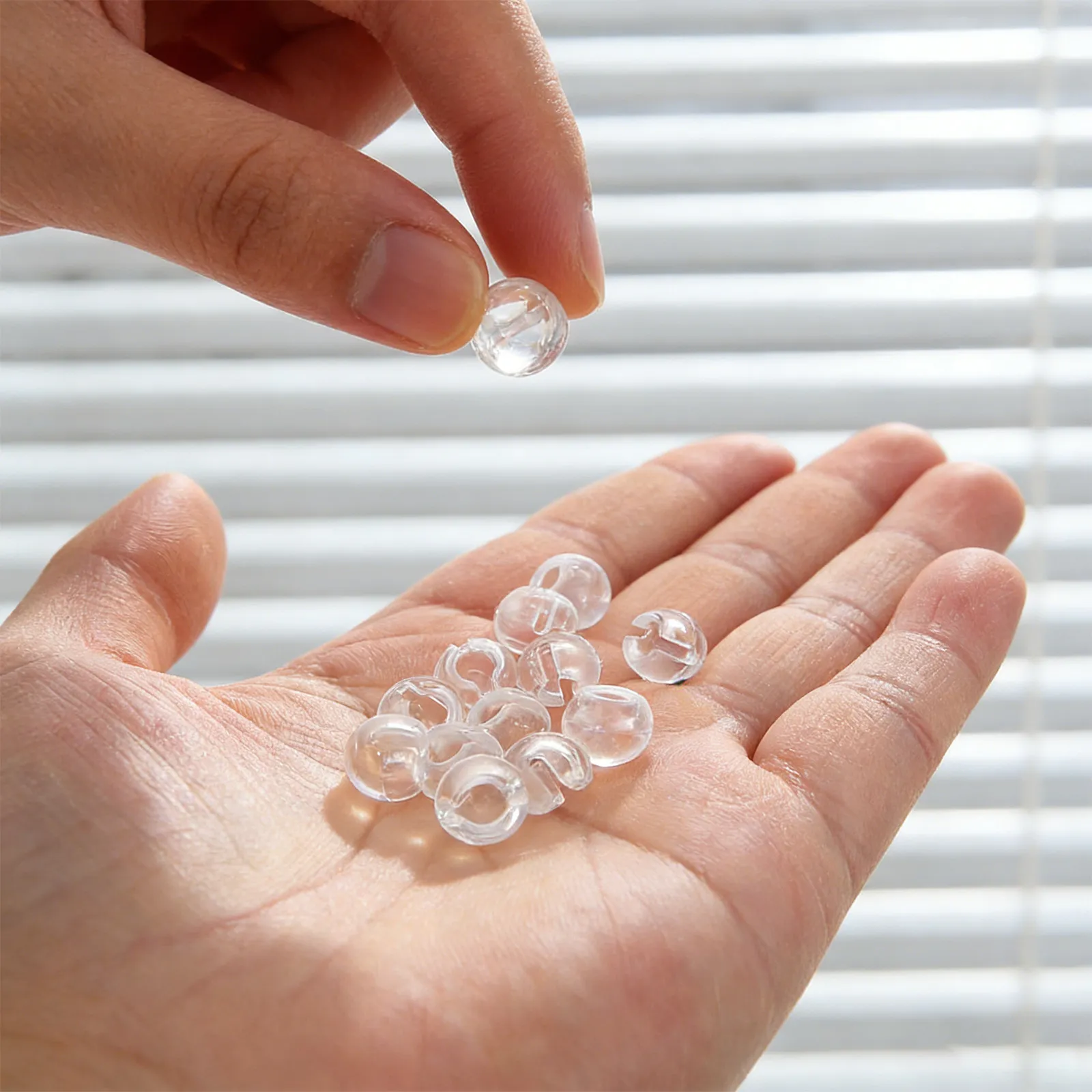 40Pcs Beaded Chain Crimp Stop Transparent Beads Chain Fixer for Roller Shades Vertical Blind Replacement Accessories Window