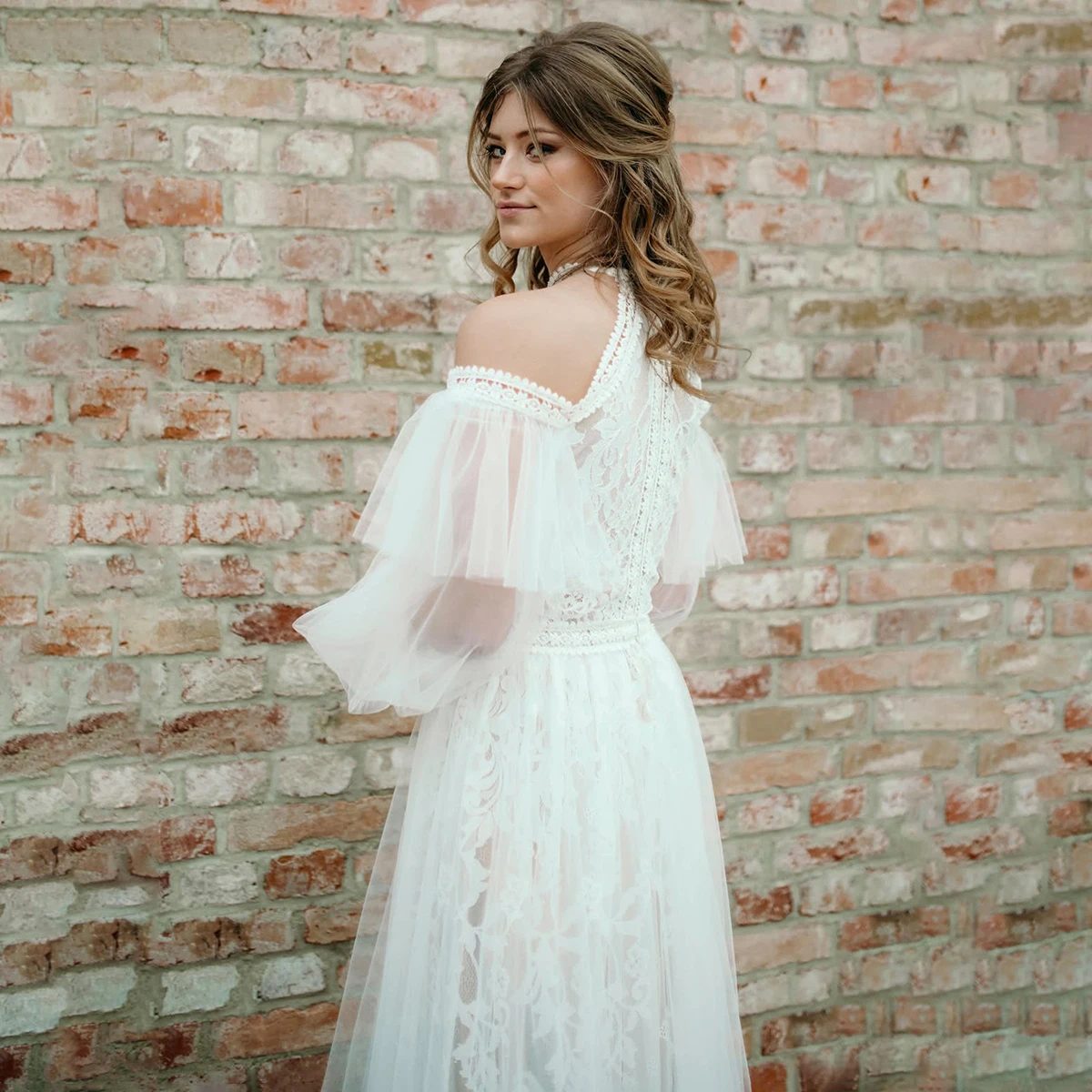 Halter Off Shoulder Long Bubble Sleeves Customized Wedding Gowns Ruffled Tulle A Line Closed Modest Romantic Lace Bridal Gowns