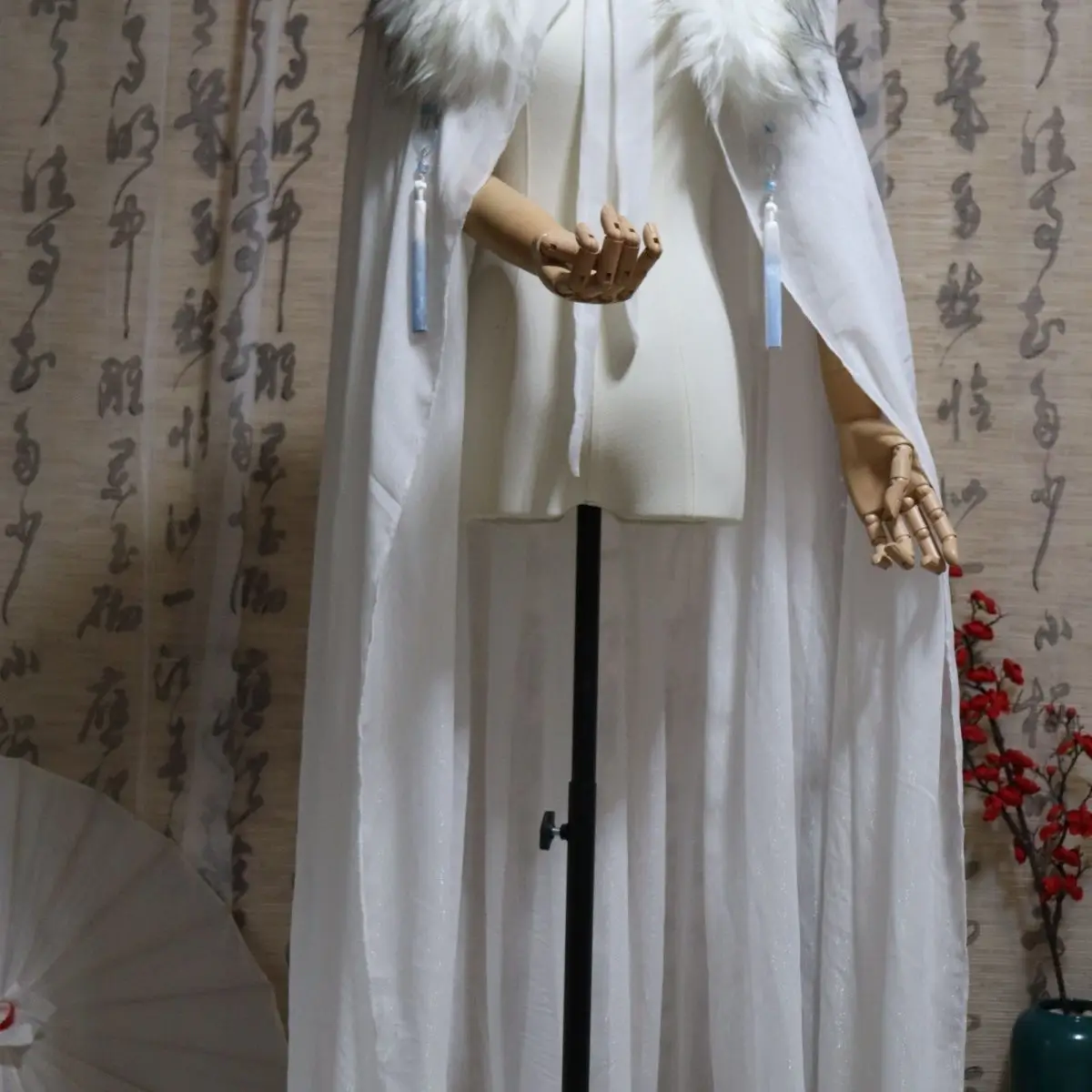 

TGCF Tian Guan Ci Fu Xie Lian 2Ha QJJ ChuWanNing Shenlanzhou white Cloak Cosplay Costume Hanfu Cloak Cape Coat Cos Dress