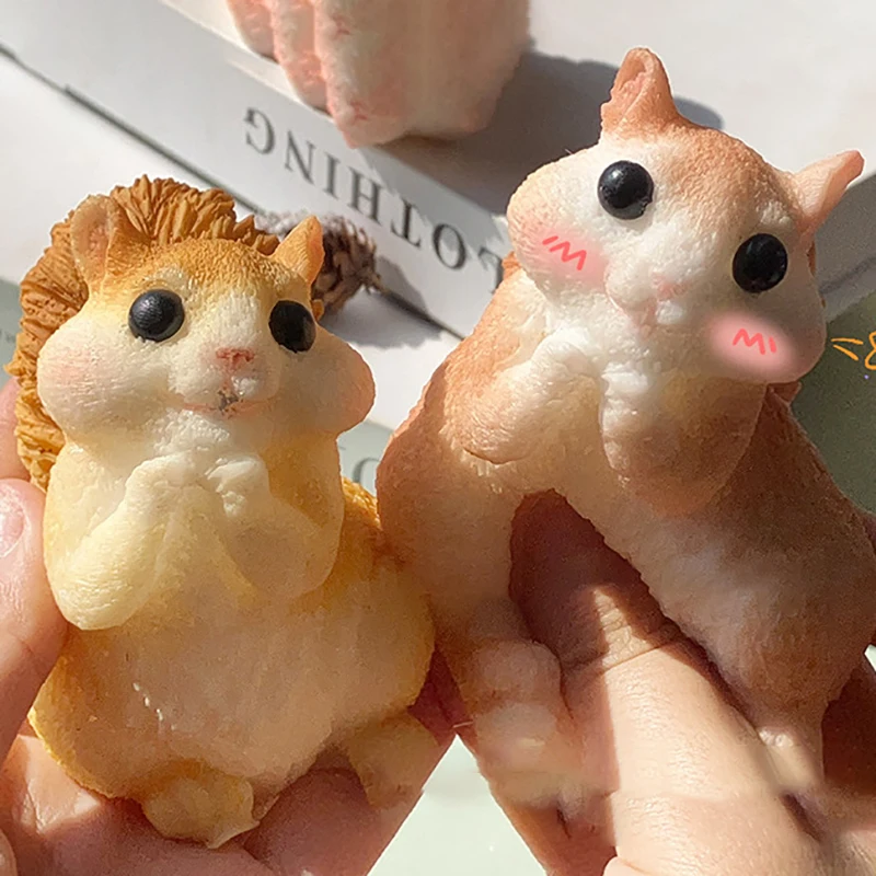 1PC Cute Squirrel Pinching Slow Rebound Decompression Vent Props Stress Release Gift Squirrel Mochi Soft Rubber Toy