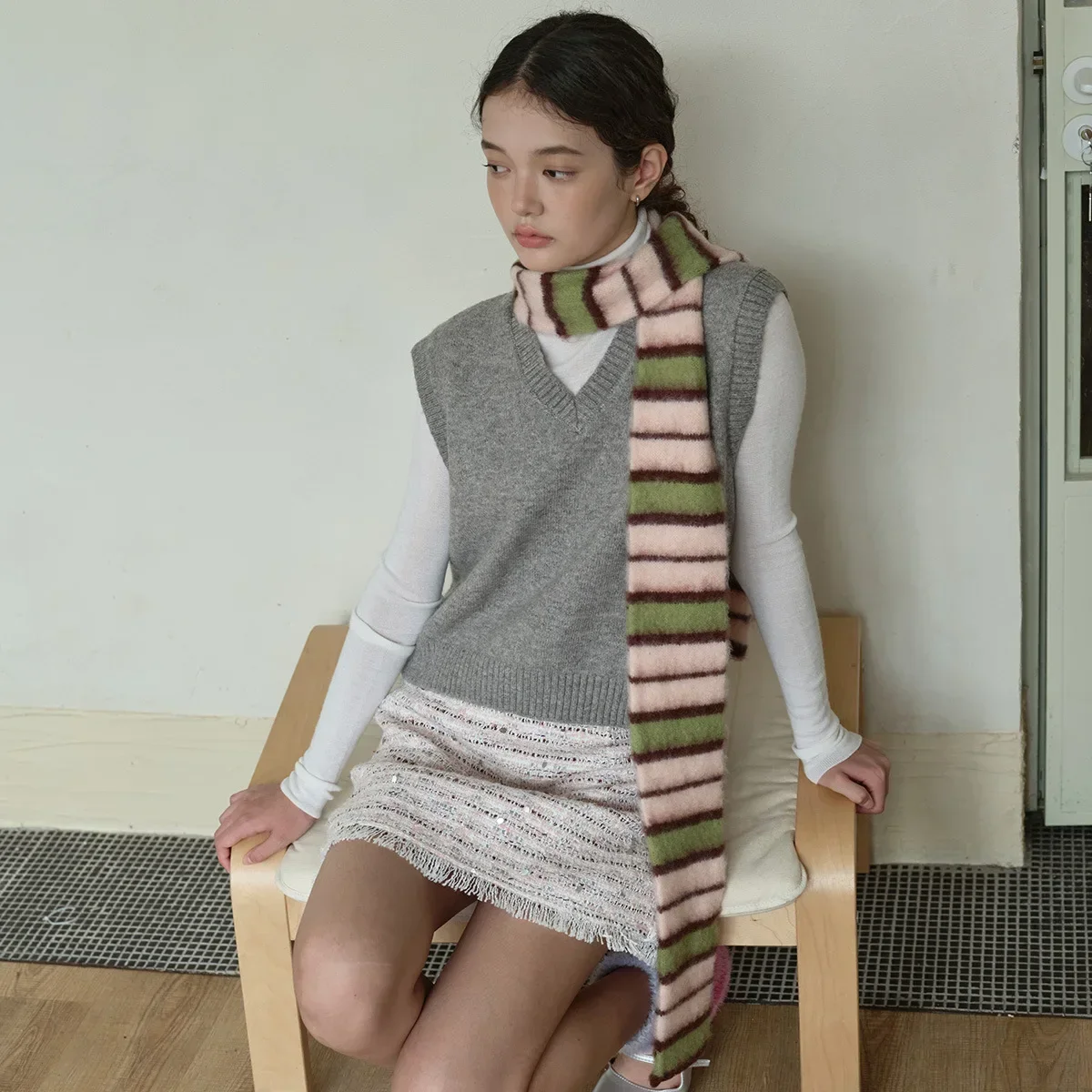 ผ้าพันคอไหมพรมลายทางสำหรับฤดูหนาว ผ้าพันคอสำหรับผู้หญิงและผู้ชาย ผ้าคลุมไหล่สำหรับฤดูใบไม้ร่วงและฤดูหนาว ผ้าพันคอให้ความอบอุ่น ผ้าพันคอสำหรับผู้หญิง ผ้าคลุมไหล่ ผ้าพันคอแบบ unisex