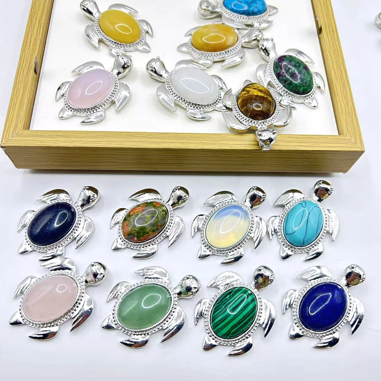 국경 뜨거운 판매 천연 보석 크리스탈 마노 합금 바다 거북 펜던트 목걸이 쥬얼리 DIY 쥬얼리 6PCS 만들기