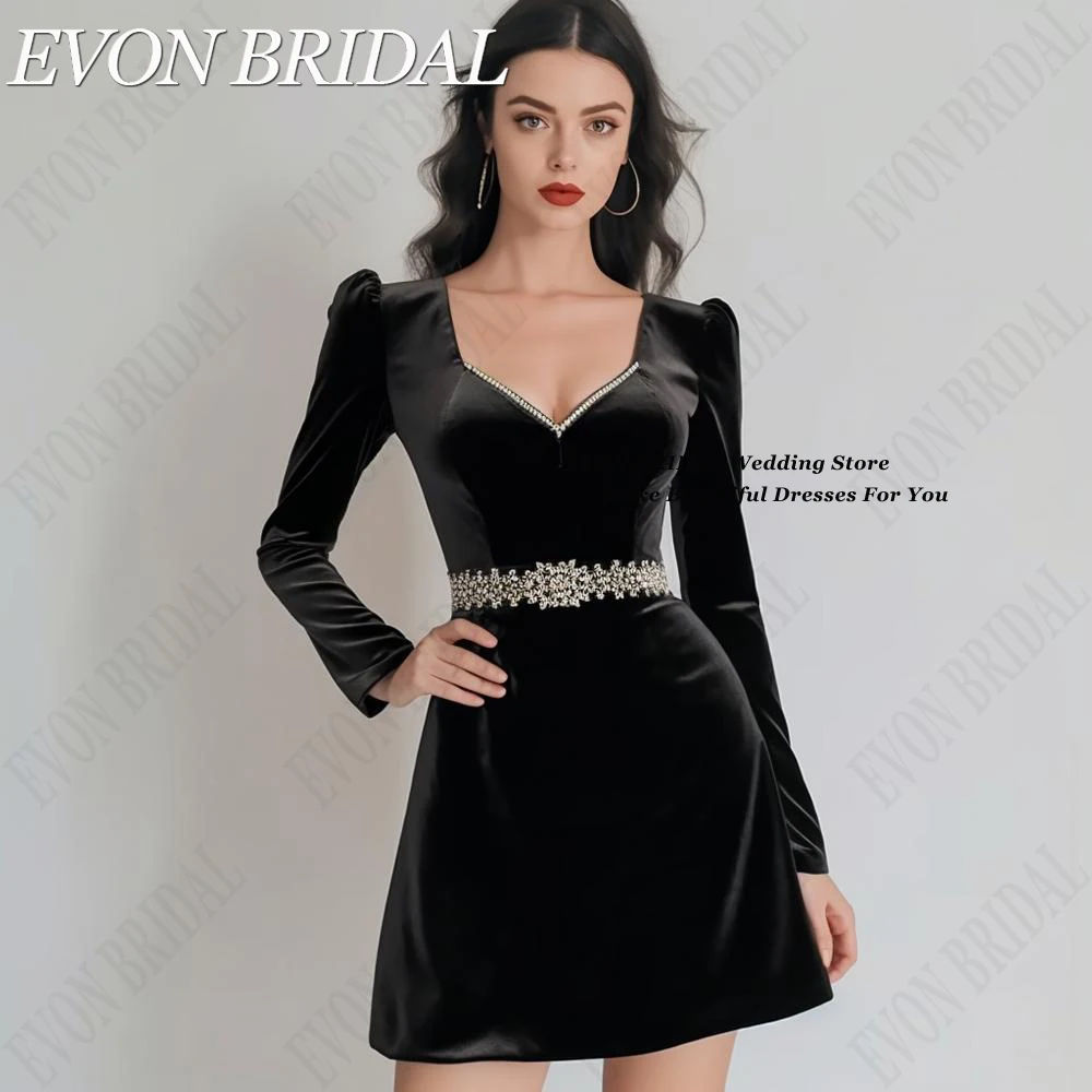 EVON BRIDAL Mini Black Velour Prom Vestidos Para Mulheres Mangas Compridas V-Neck Evening Party Gowns Com Beads Sexy vestidos de gala Mini vestido de baile de veludo preto, vestido de noite com mangas longas V, com con