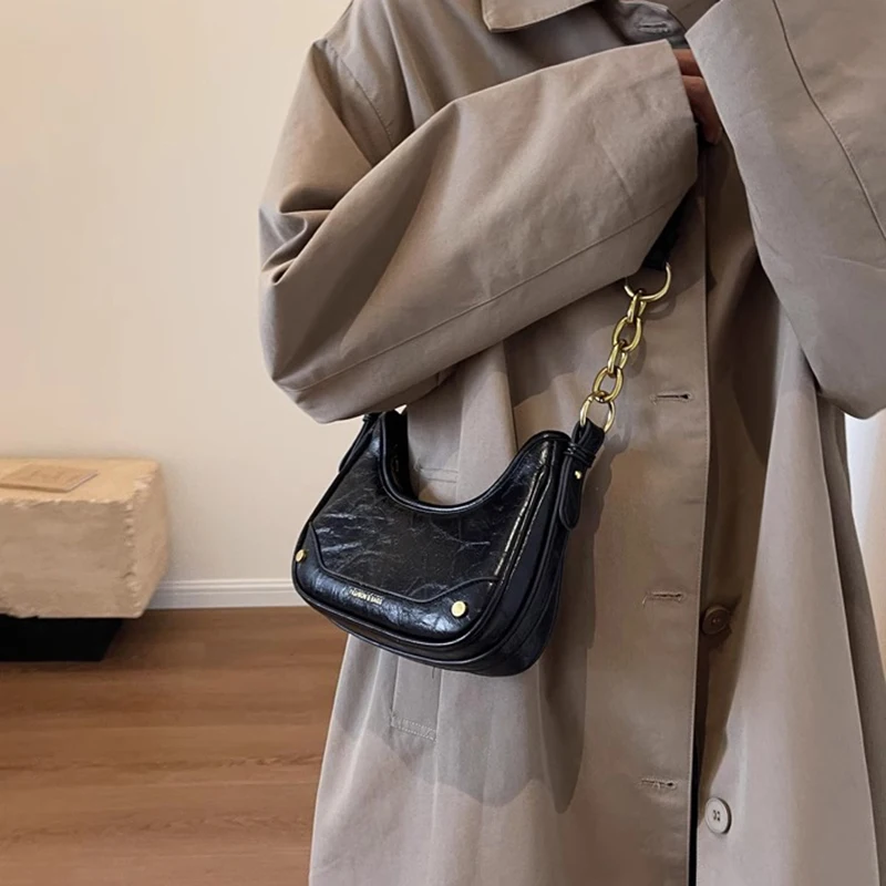 High End handbag for Women New Style With Niche Texture Single Shoulder Underarm Crescent Bag Retro Versatile Crossbody Bag