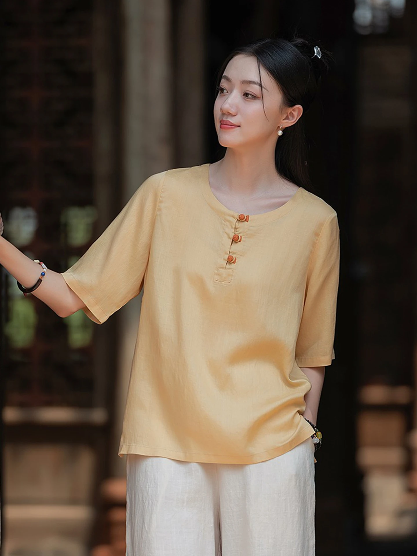 New Chinese Style Short Sleeve T-Shirt Summer New Arrival Linen Thin Material Button Tea Costume Women's Casual Loose Fit Tee