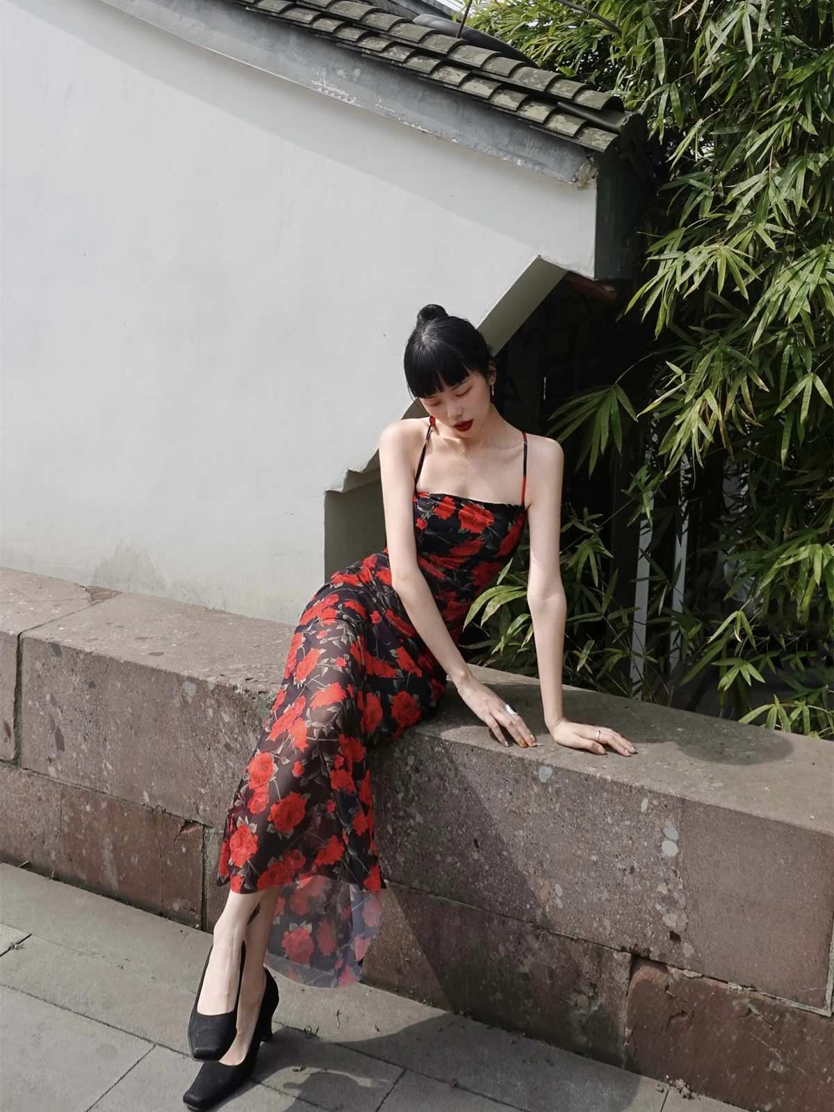 

Elegant Red Rose Skirt Dress New Chinese Style High Waist Bandage Backless Floral Print Long Dress for Women in Their 20s