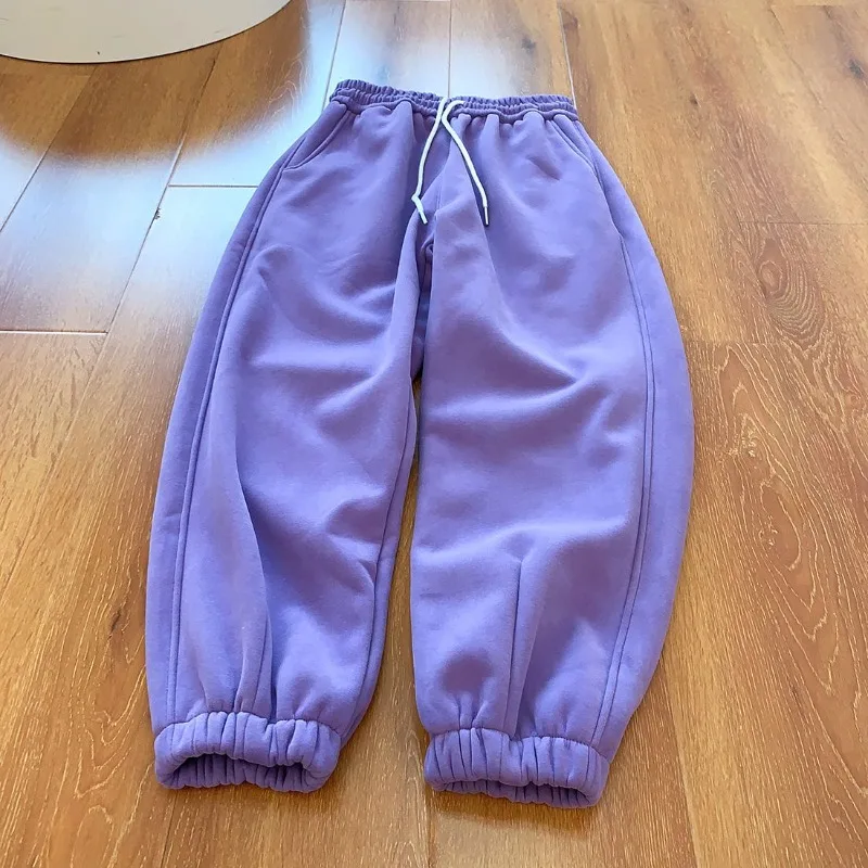 معكرون اللون الخريف والشتاء الإناث زوجين سميكة المخملية الدافئة عارضة السراويل حزام الخصر عارضة