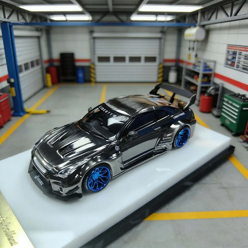 In stock:1:64 GTR R35 wide-body LB GT alloy die-cast miniature simulation car model creative decorative item festival gift