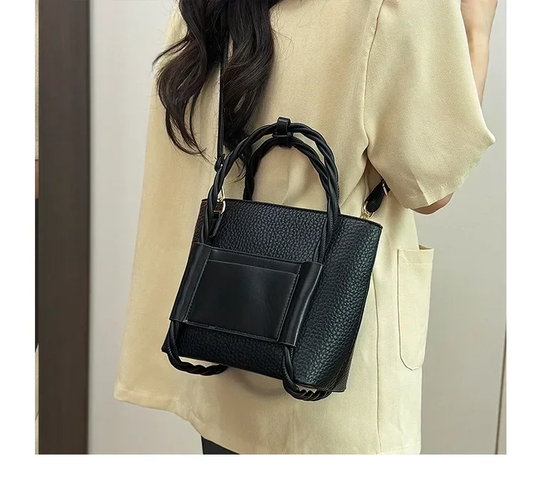 

2025 New Crossbody Bag - Quilted Leather, Simple Retro Twisted Flower, Casual & Practical for Travel & Commute