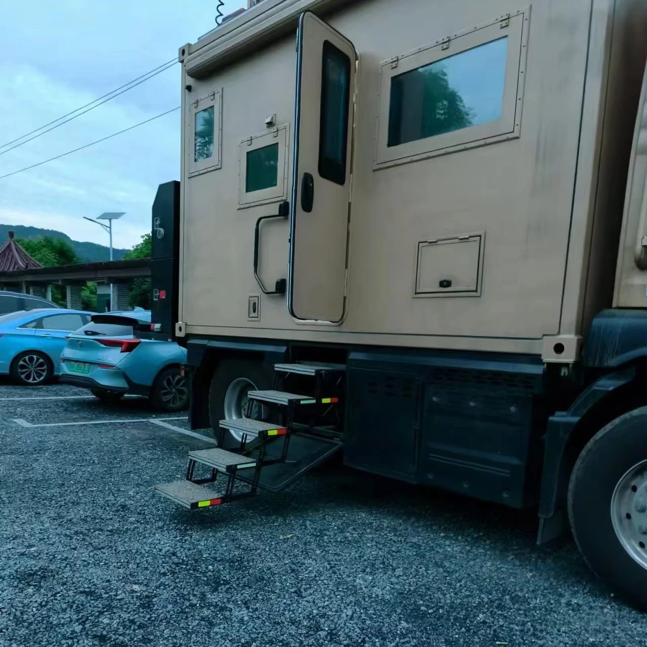 Electric Truck Bus Steps Campervan For Interior Rv Camper With CE Certification