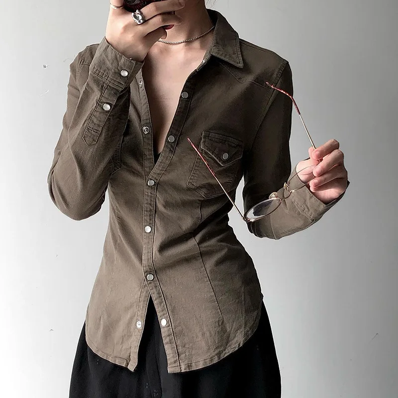 

2024 Autumn And Winter New Brown Collar Single Breasted Temperament Solid Color Waist Slimming Design Denim Shirt