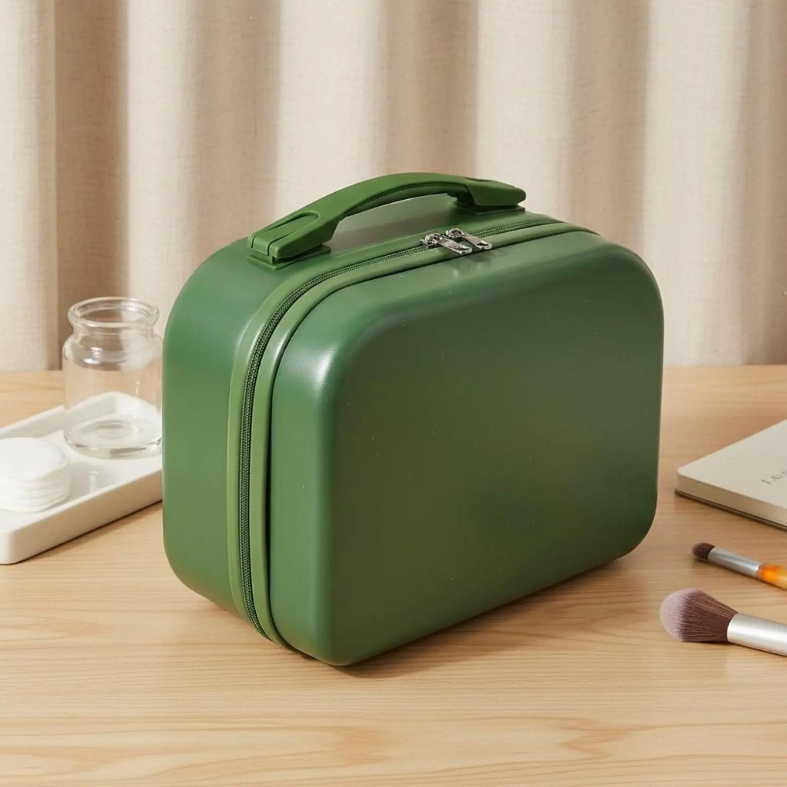 14-Inch Makeup Case Lightweight 14 Inch Vanity Case Hand-Carry Storage Box Cute Design for Women, Holiday
